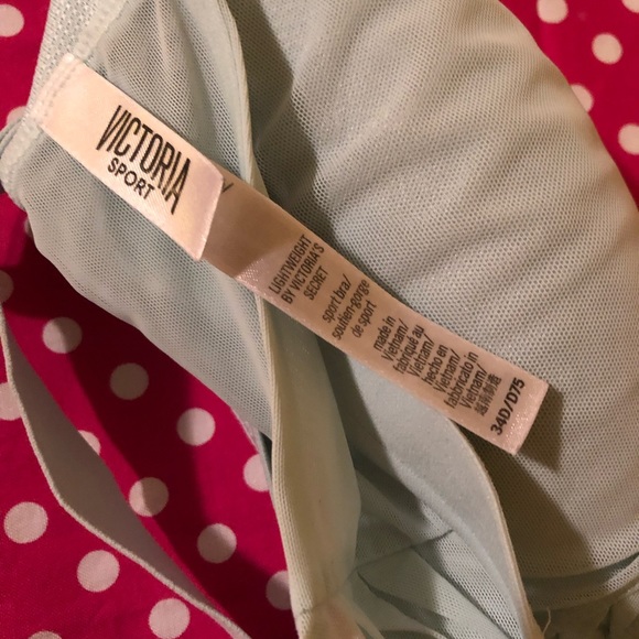 Victoria Secret Sports Bra 34D! - Picture 5 of 5